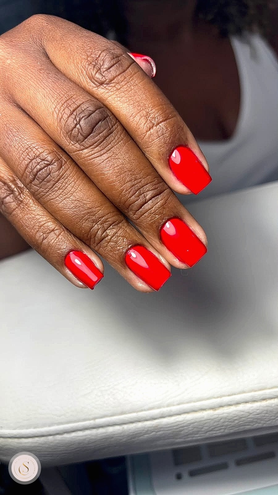 Esmaltação de unha Mão
